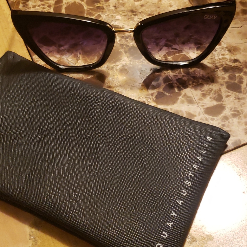 Quay Australia Reina Mini Fades